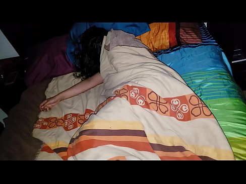 ❤️ ස්ටේප්සන් තම තරුණ සුළු මව නිදා සිටියදී ඇයට බැණ වදියි. ☑ සුපිරි කාමුක si.sexvideogif.ru ﹏